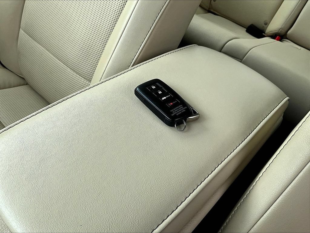 Used 2017 Lexus ES 350 w/ Navigation System Package FWD image 39