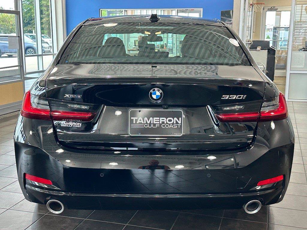 Used 2026 BMW 330i xDrive Sedan AWD/4WD image 3