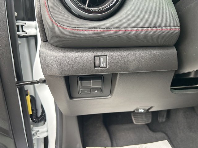 New 2026 Chevrolet Colorado Z71 w/ LPO, Hood Decal Package image 17