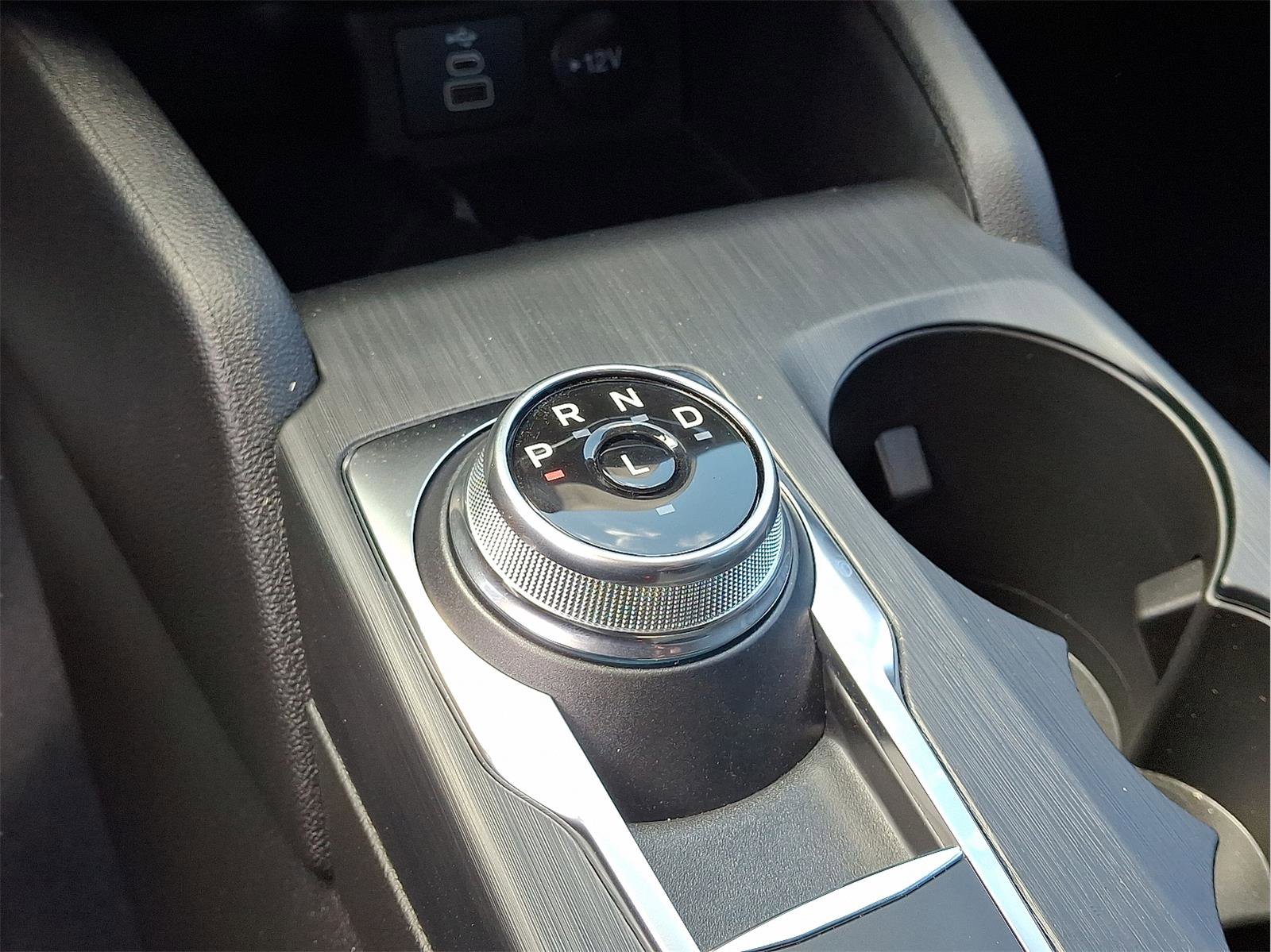New 2024 Ford Escape SE w/ PHEV Premium Package FWD image 12