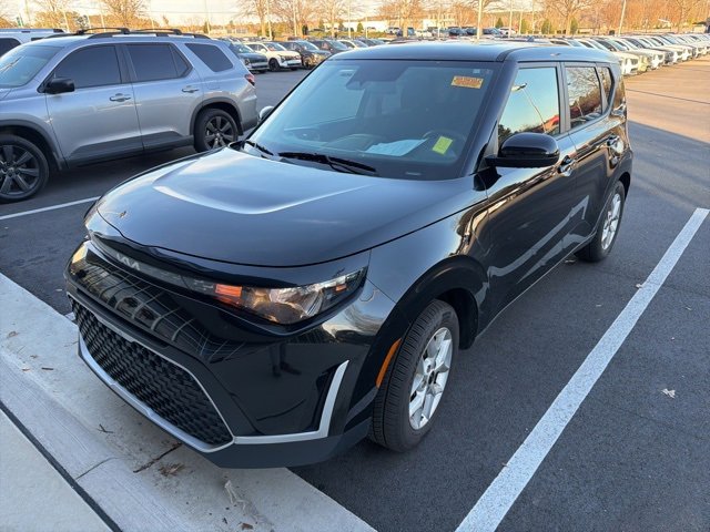 Used 2024 Kia Soul LX w/ Option Group 015