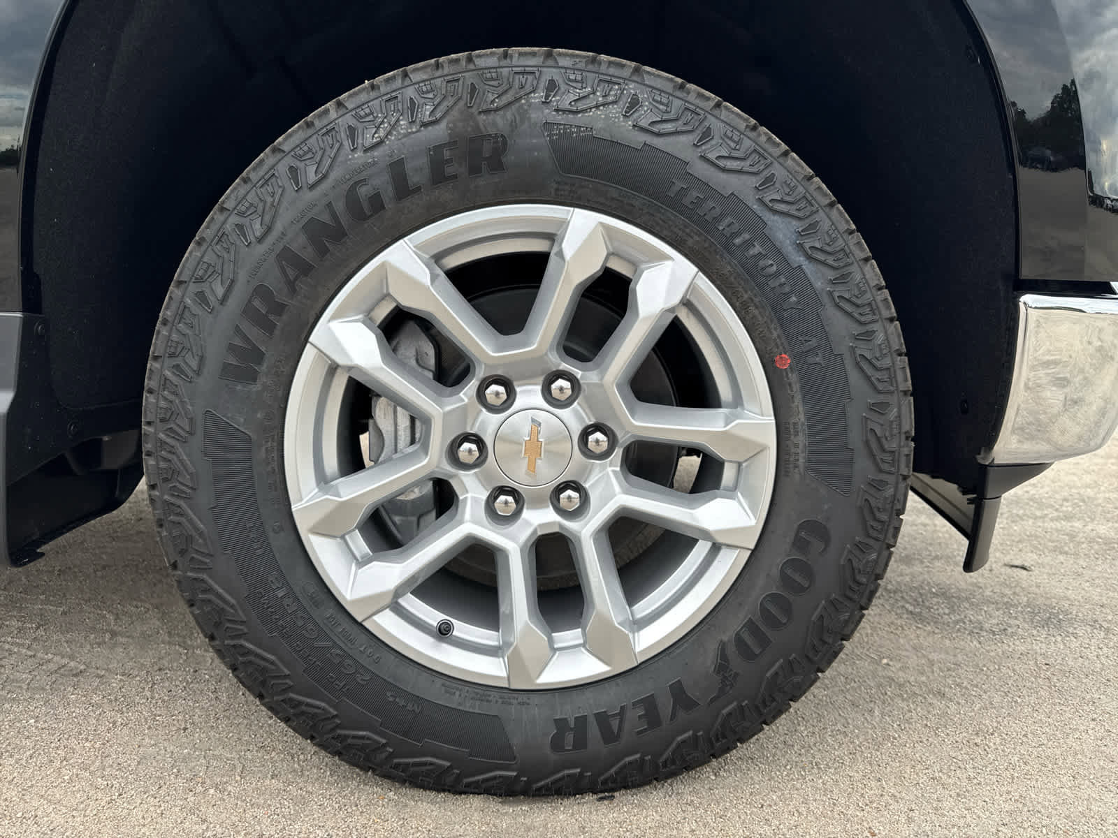 New 2026 Chevrolet Silverado 1500 LT image 32