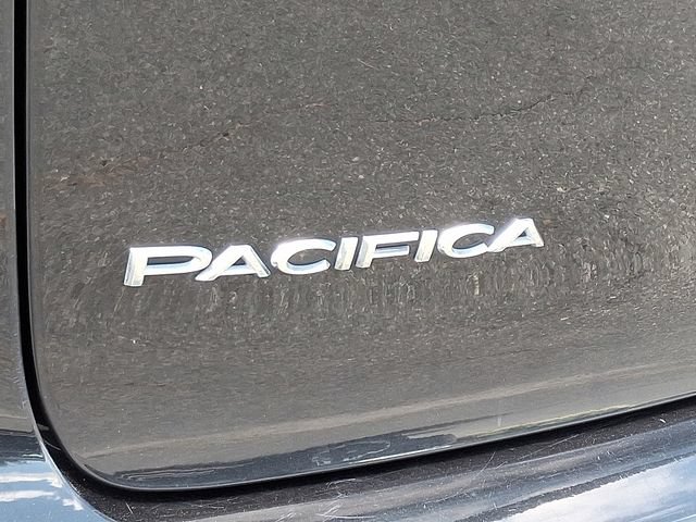 Used 2023 Chrysler Pacifica Limited FWD image 29