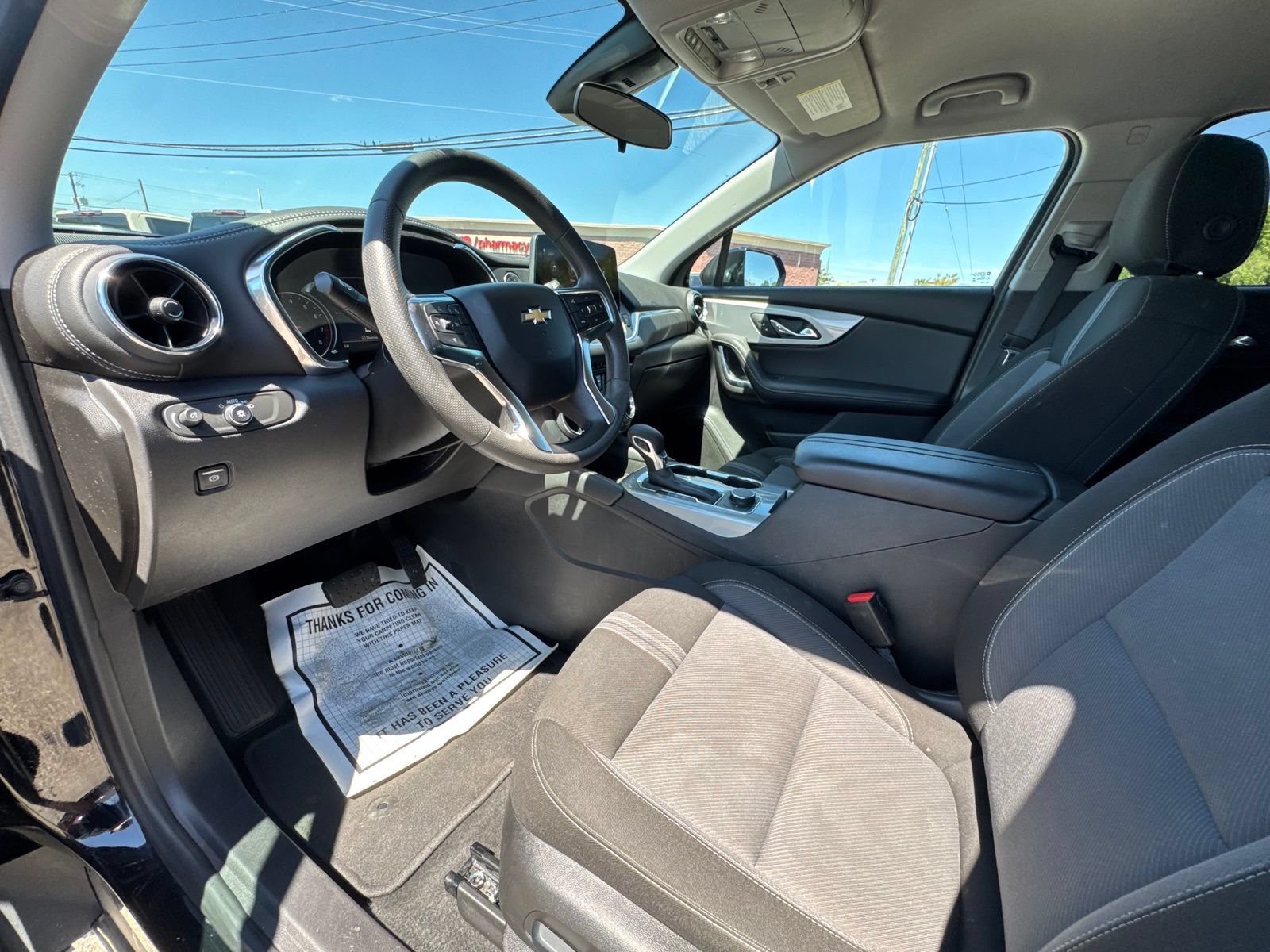 Used 2025 Chevrolet Blazer LT FWD image 14