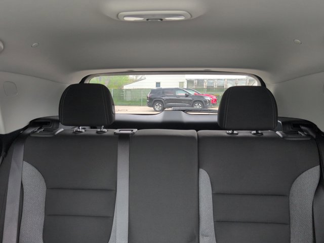Used 2025 Chevrolet TrailBlazer LT w/ LT Cold Weather Package AWD/4WD image 31