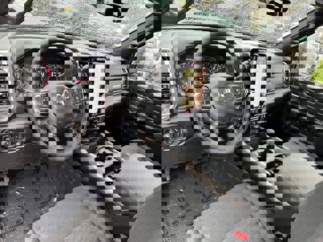 New 2026 RAM 2500 Big Horn AWD/4WD image 18