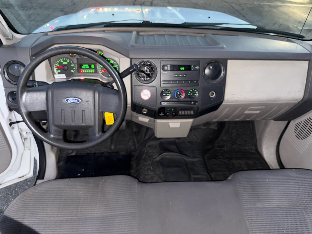 Used 2008 Ford F350 Lariat image 13