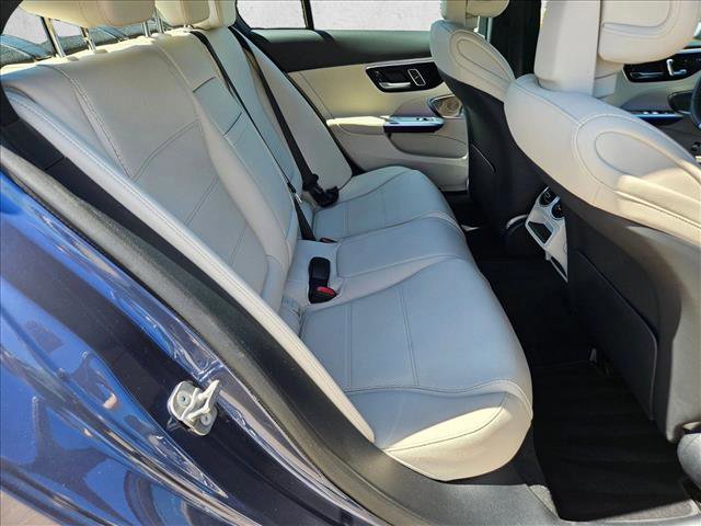 Used 2025 Mercedes-Benz C 300 Sedan image 21