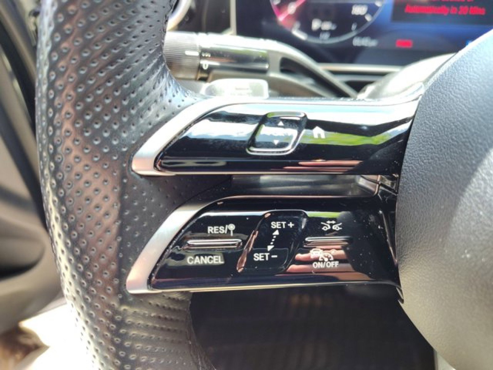 Used 2024 Mercedes-Benz C 300 4MATIC Sedan image 26