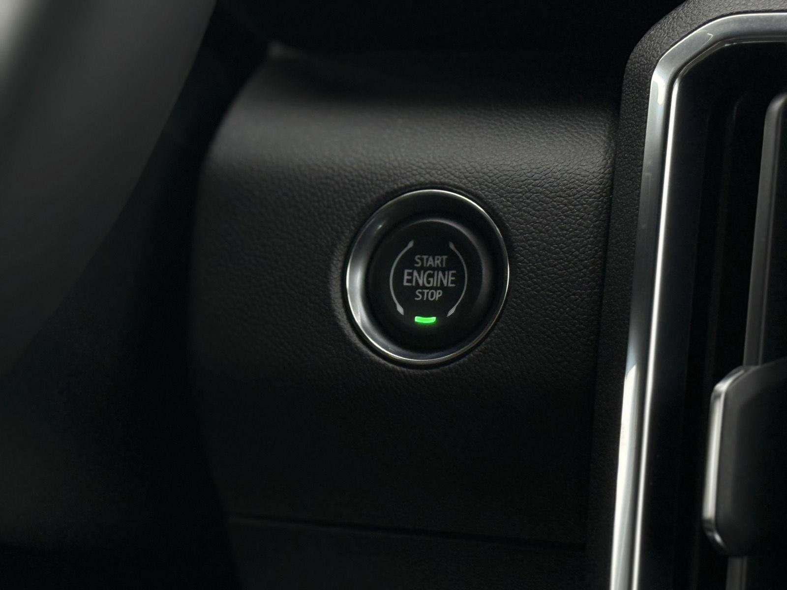 New 2026 GMC Acadia Elevation w/ Black Edition image 18