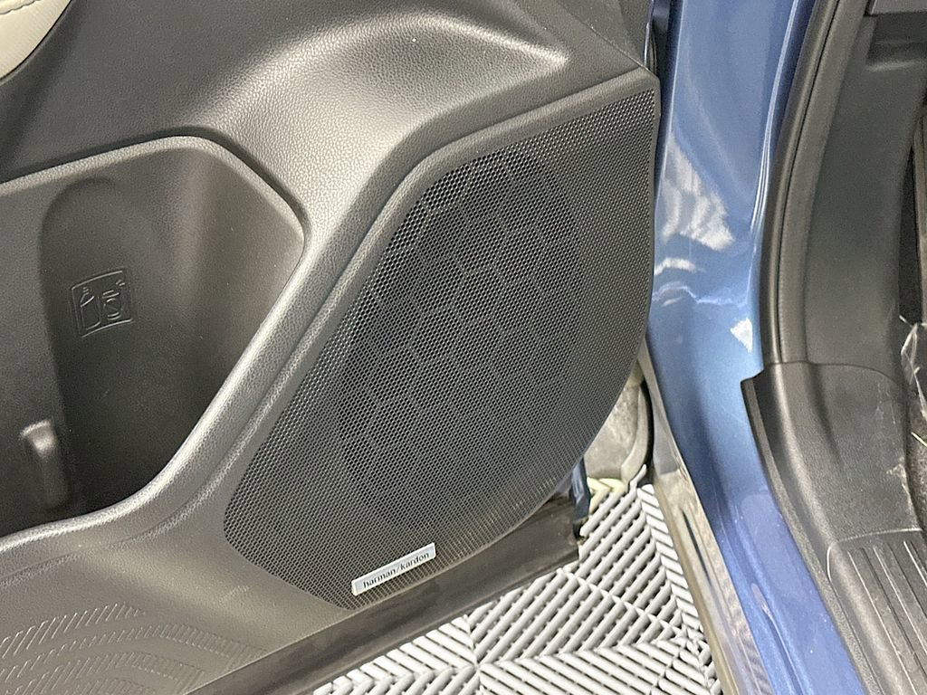 Certified 2025 Subaru Forester Limited image 26