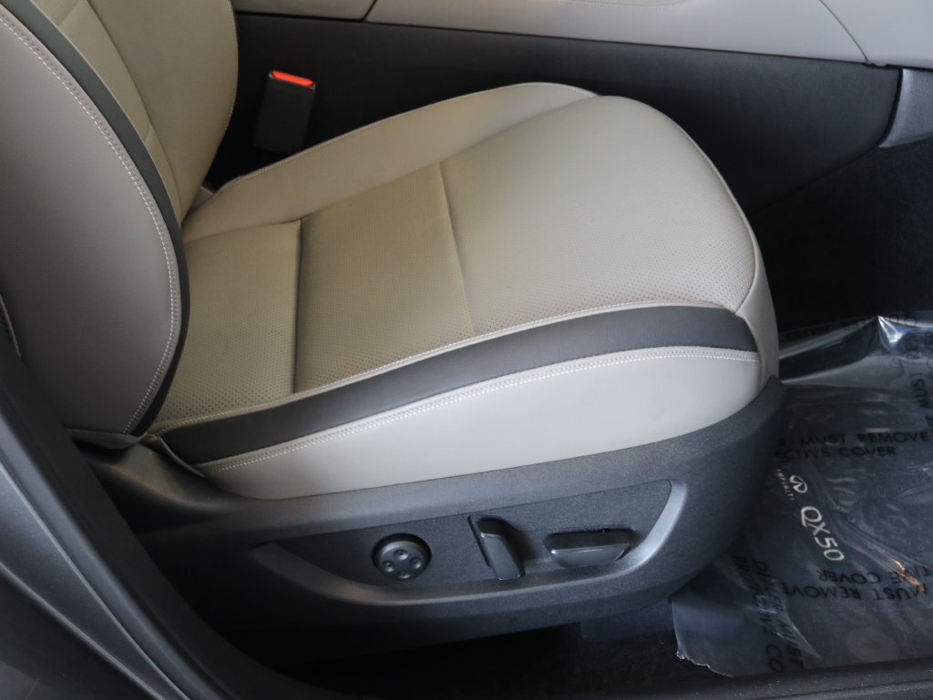 Used 2023 INFINITI QX50 Sensory AWD/4WD image 52