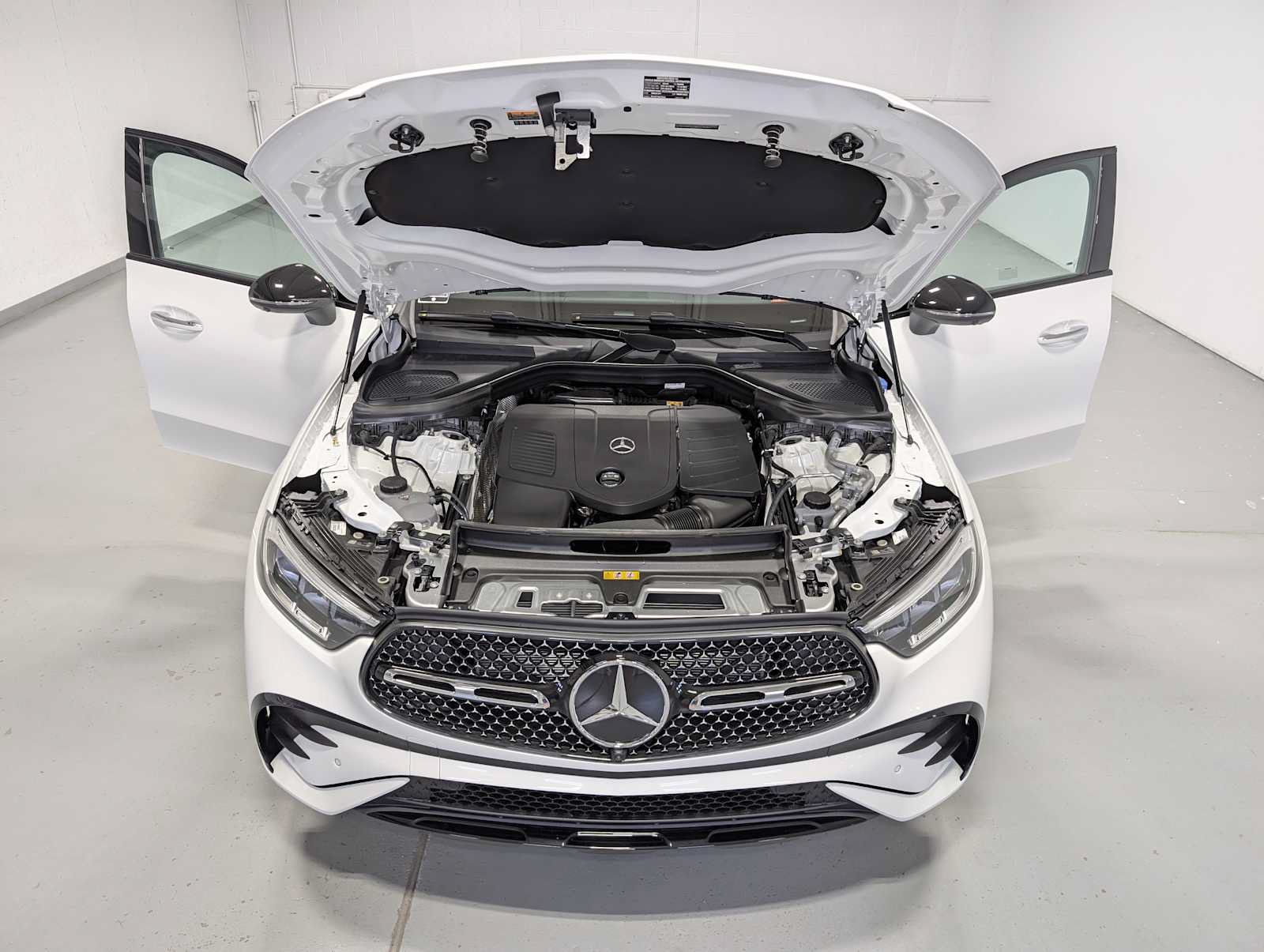 New 2026 Mercedes-Benz GLC 300 4MATIC image 11