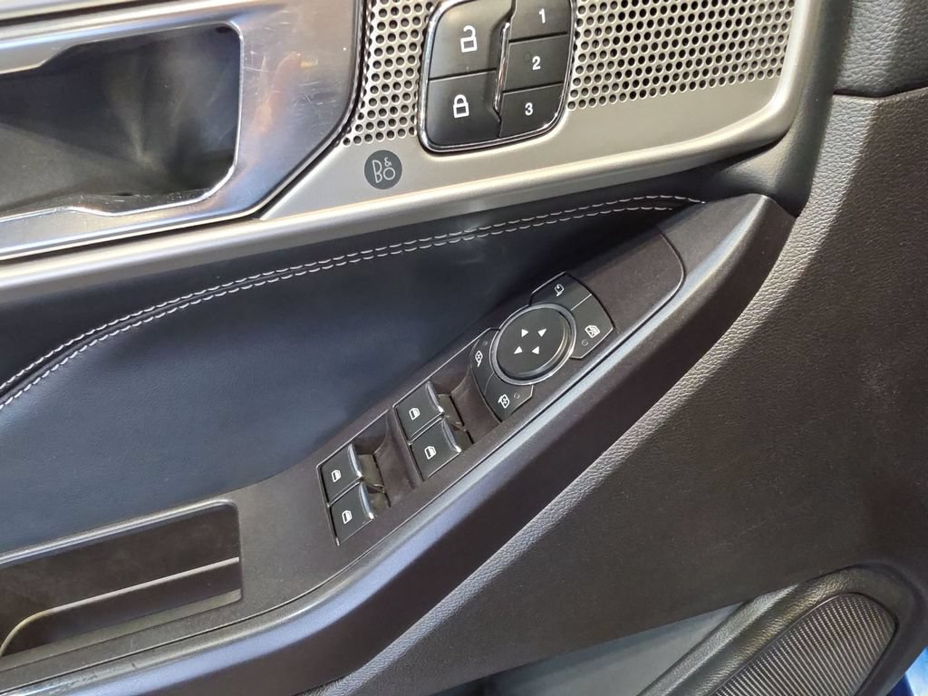 Used 2020 Ford Explorer ST AWD/4WD image 15
