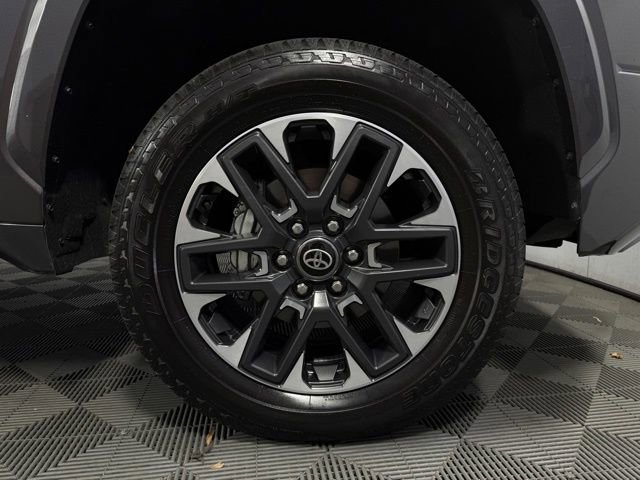 Used 2025 Toyota Tundra Limited image 32