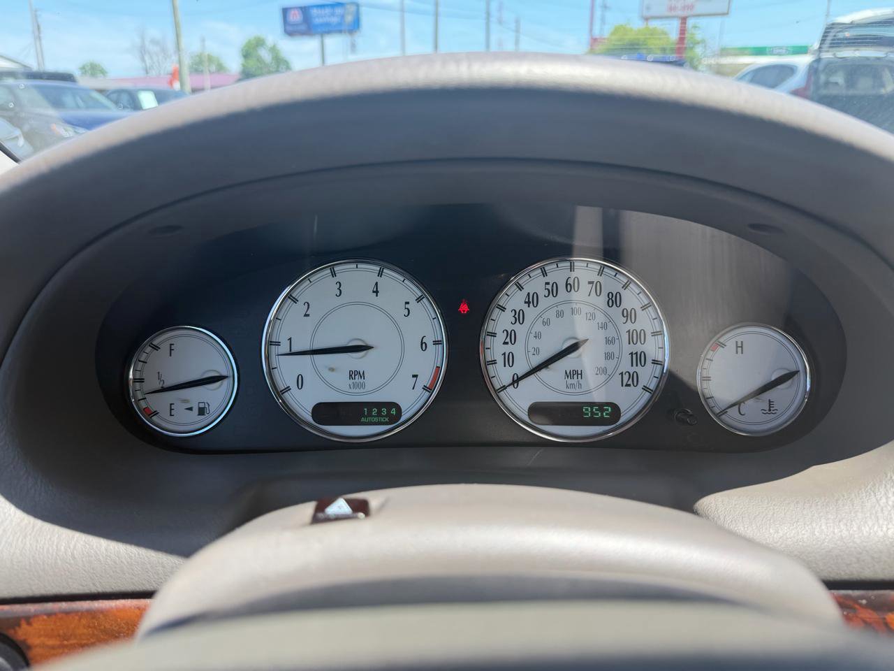 Used 2003 Chrysler 300M FWD image 15