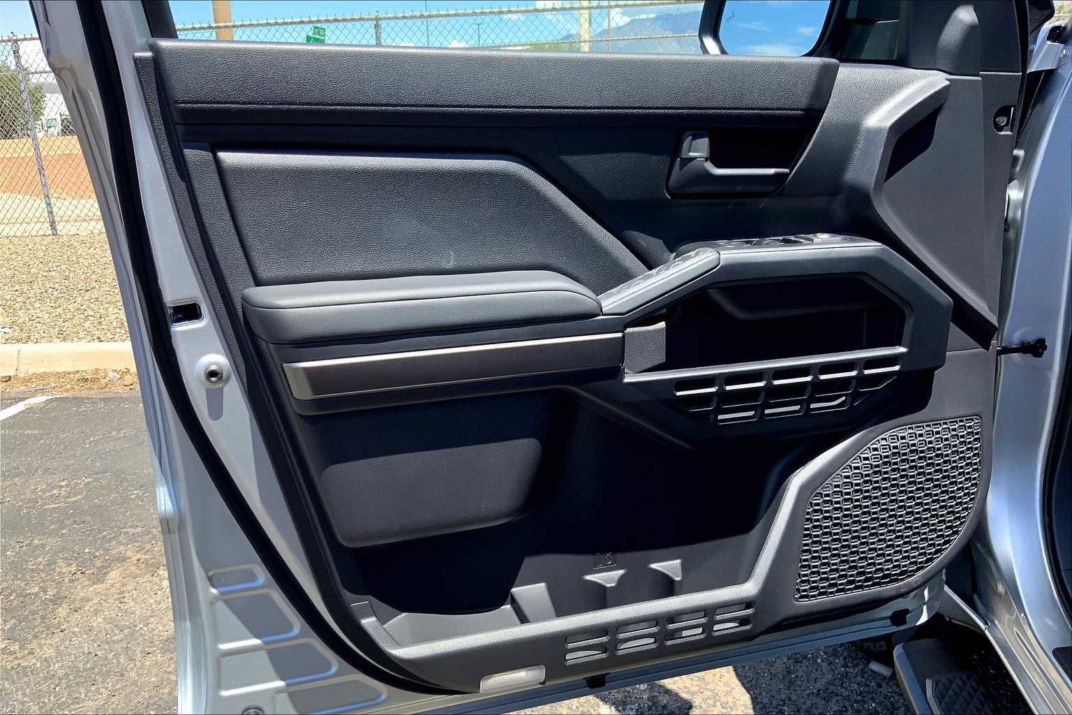 Used 2025 Toyota 4Runner SR5 image 18