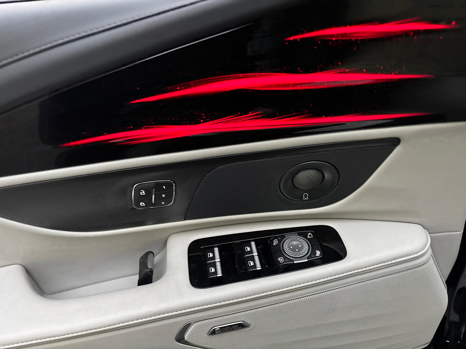 New 2026 Lincoln Nautilus Reserve image 12