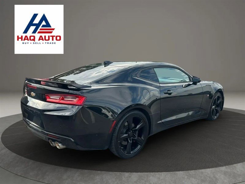 Used 2017 Chevrolet Camaro SS RWD image 5