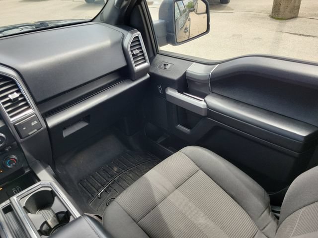 Used 2016 Ford F150 XLT w/ Equipment Group 302A Luxury AWD/4WD image 16