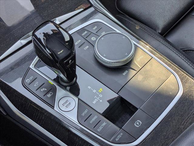 Used 2021 BMW 330e xDrive w/ Premium Package image 12