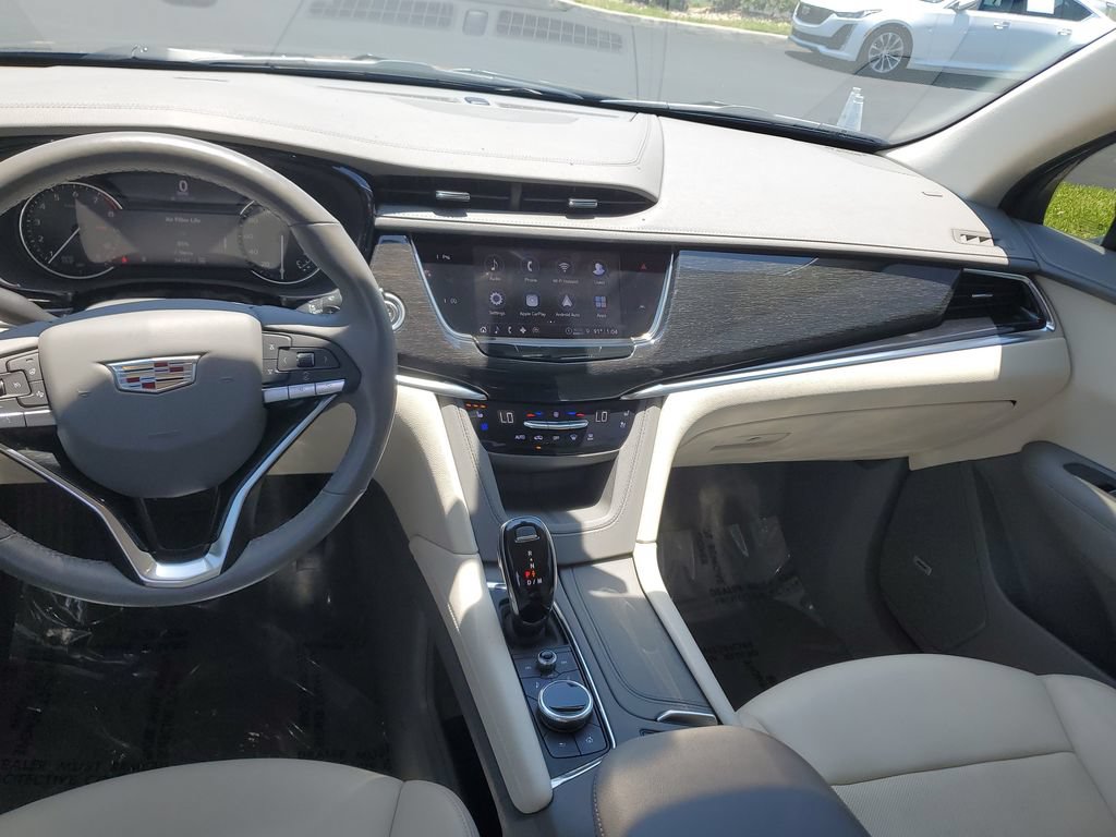 Certified 2022 Cadillac XT6 Premium Luxury AWD/4WD image 19