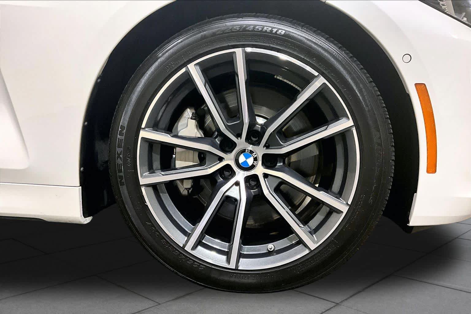 Used 2025 BMW 430i Coupe w/ Convenience Package RWD image 10