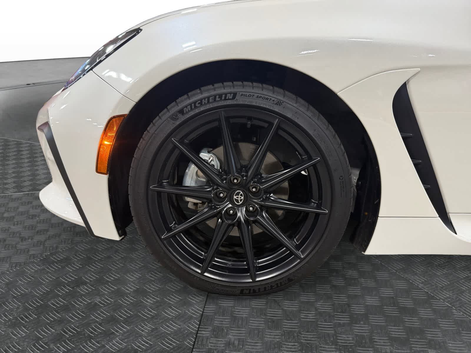 Used 2024 Toyota GR86 Premium RWD image 14