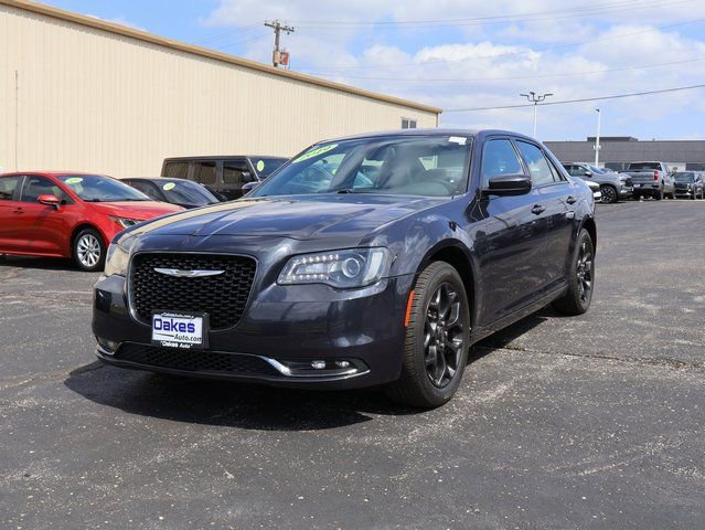 Used 2019 Chrysler 300 S image 4