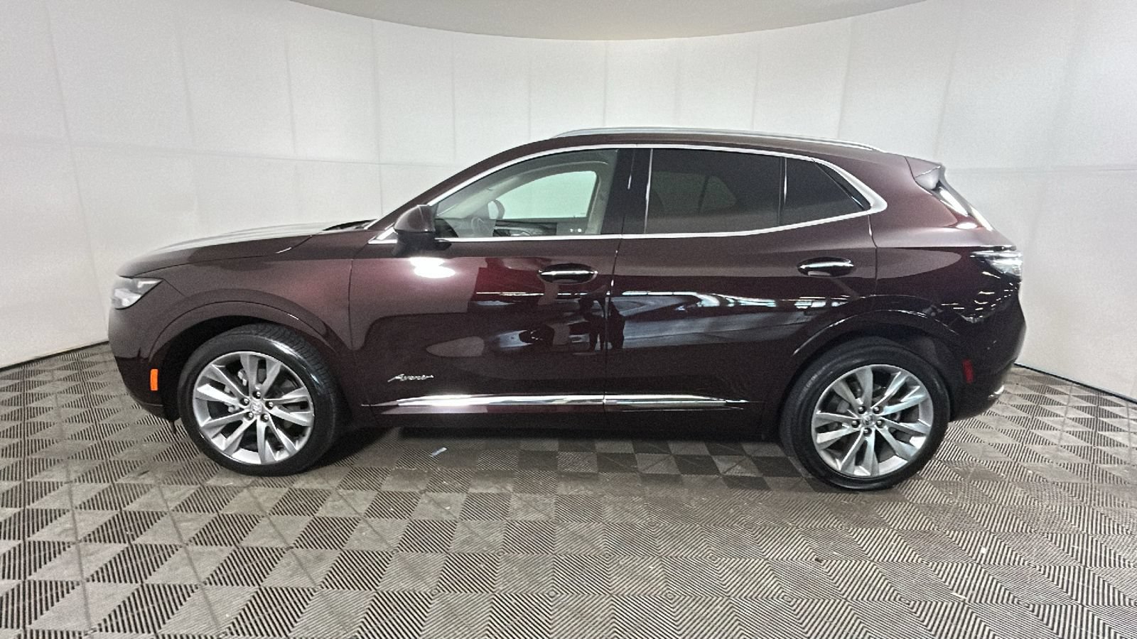 Used 2023 Buick Envision Avenir AWD/4WD image 6