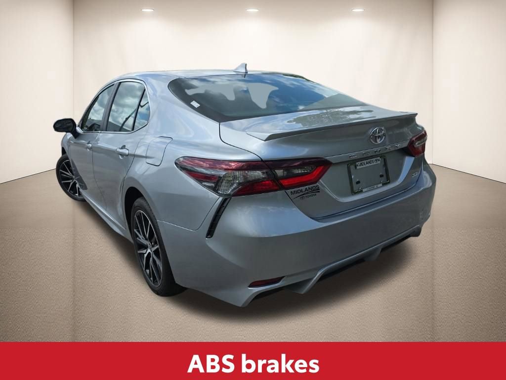 Used 2024 Toyota Camry SE image 6