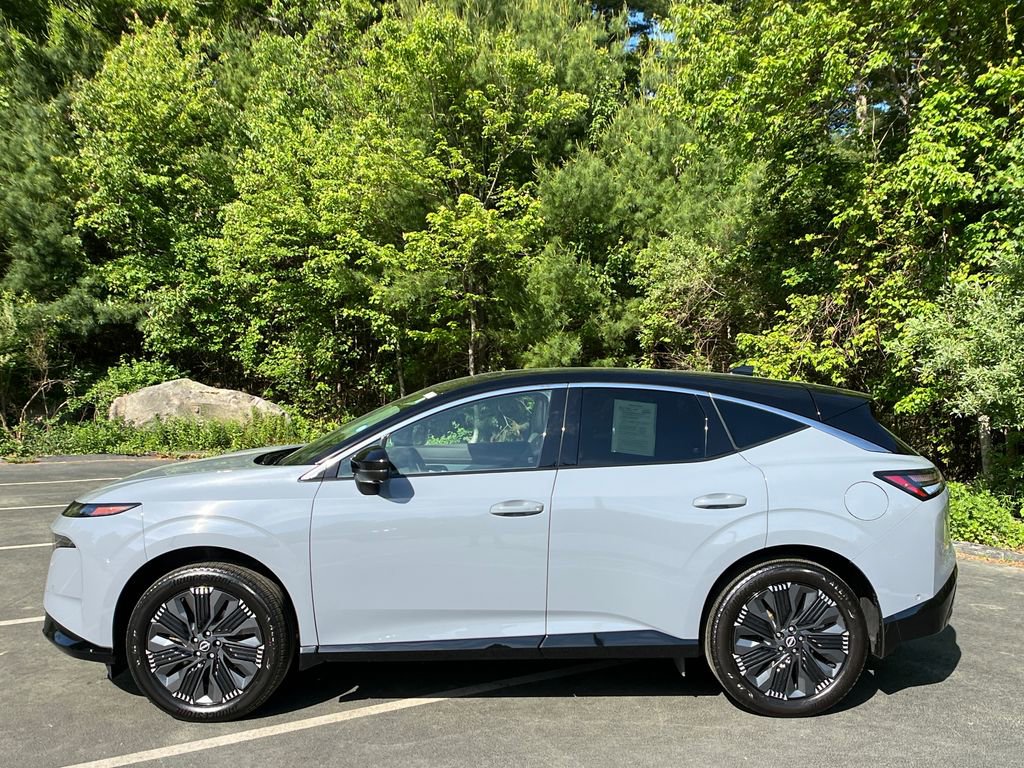 Used 2025 Nissan Murano Platinum w/ Cargo Package AWD/4WD image 2