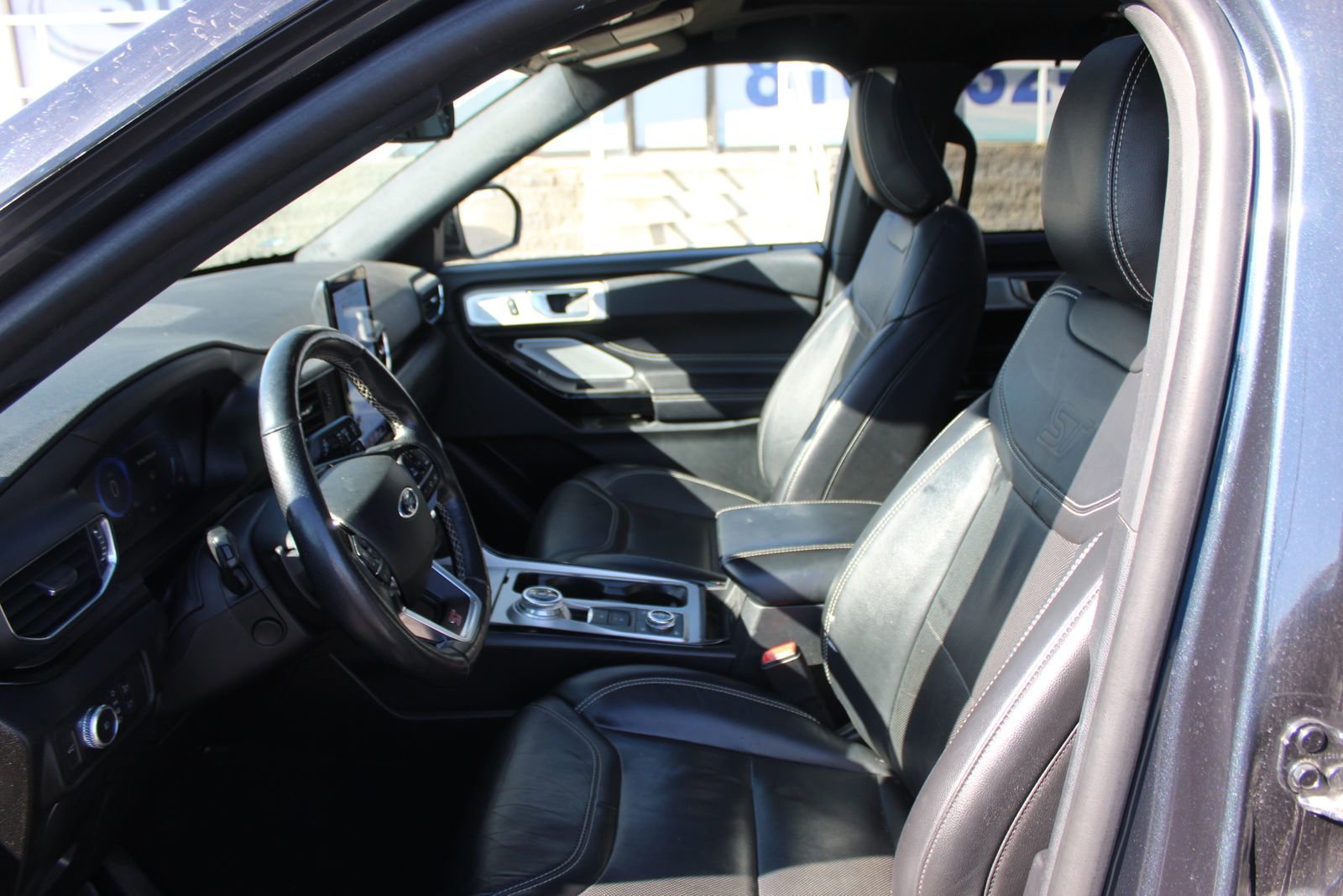 Used 2022 Ford Explorer ST w/ Equipment Group 401A image 22