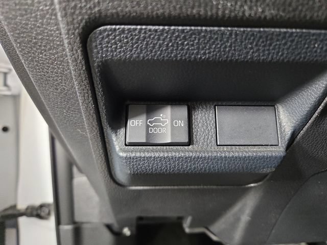 Used 2024 Toyota Tacoma TRD Off-Road AWD/4WD image 28