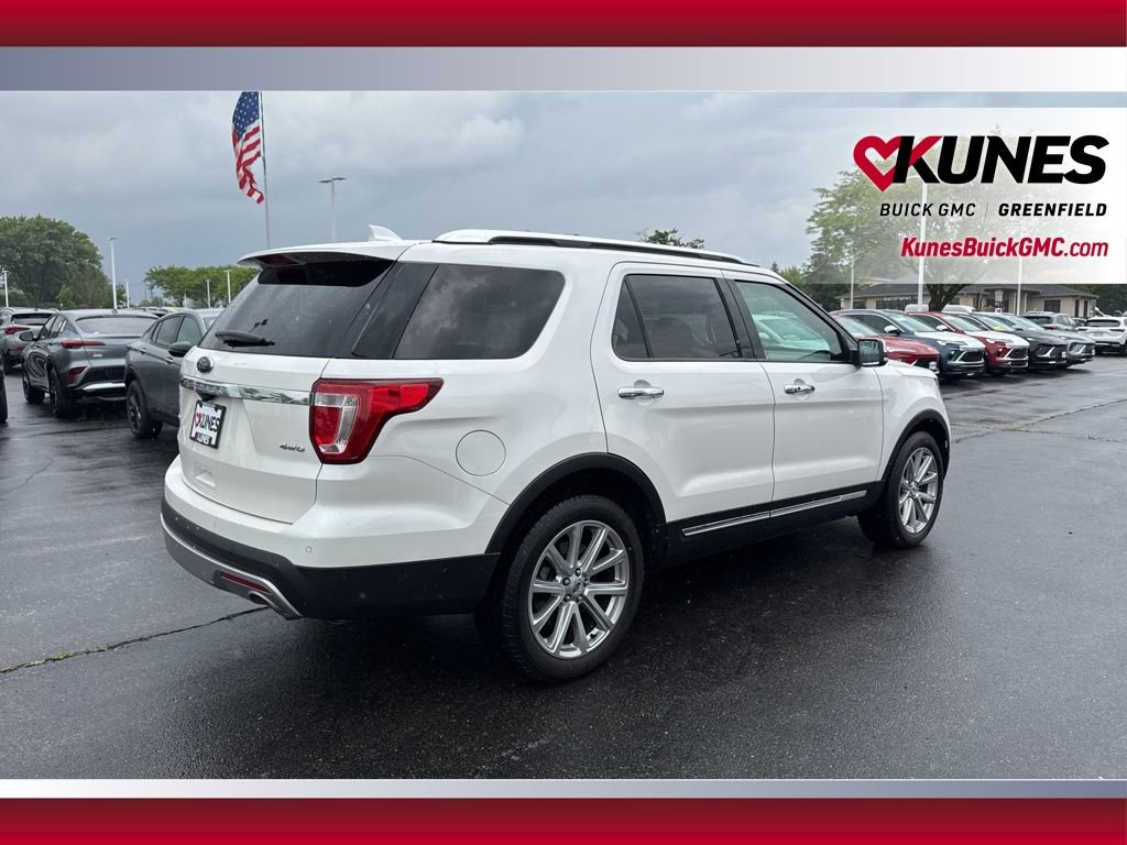 Used 2017 Ford Explorer Limited w/ Equipment Group 301A AWD/4WD image 5