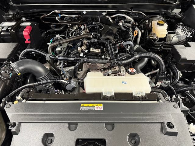 Certified 2025 Toyota Tacoma SR5 AWD/4WD image 34