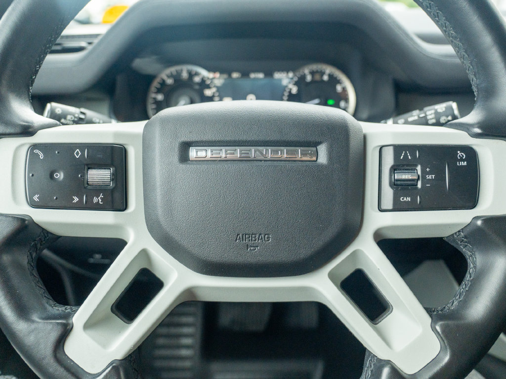 Used 2023 Land Rover Defender 110 AWD/4WD image 15