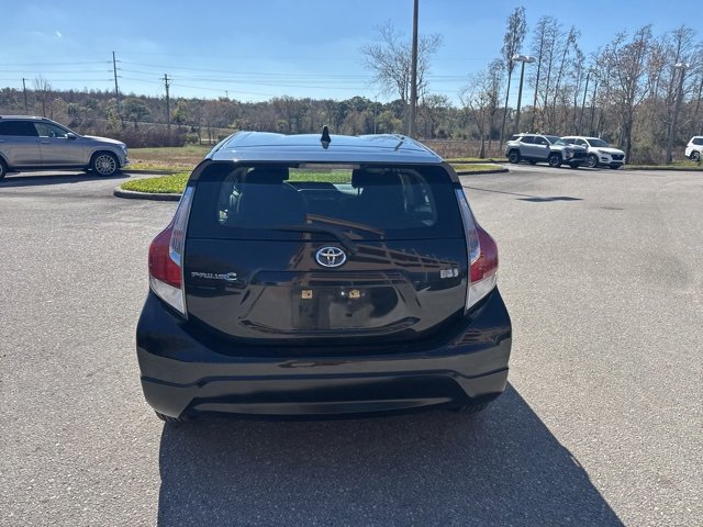 Used 2017 Toyota Prius C Two image 4