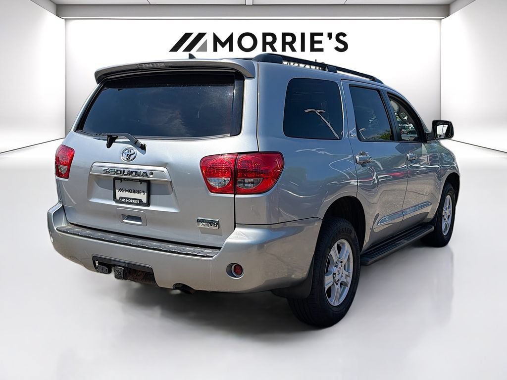 Used 2016 Toyota Sequoia SR5 AWD/4WD image 5