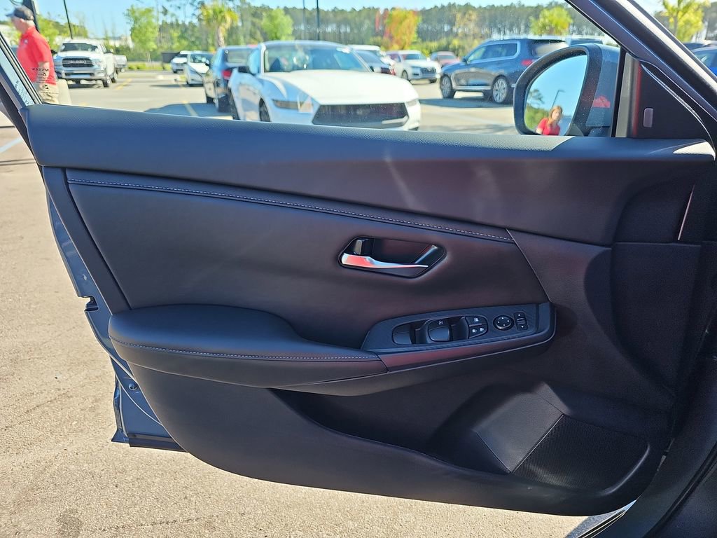 Used 2025 Nissan Sentra SV w/ All-Weather Package image 30