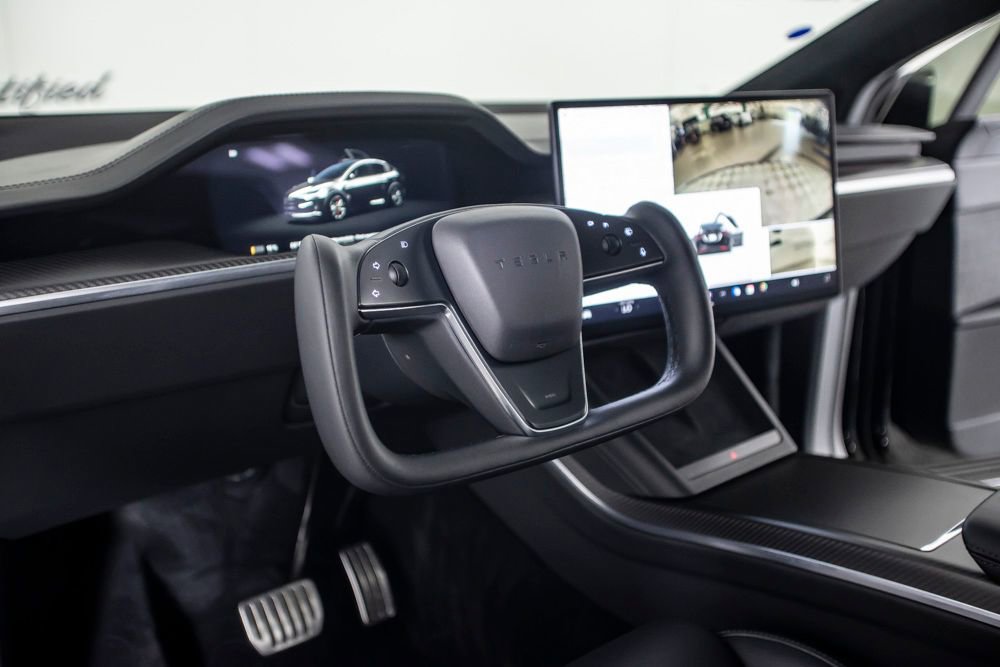 Used 2024 Tesla Model X Plaid image 33