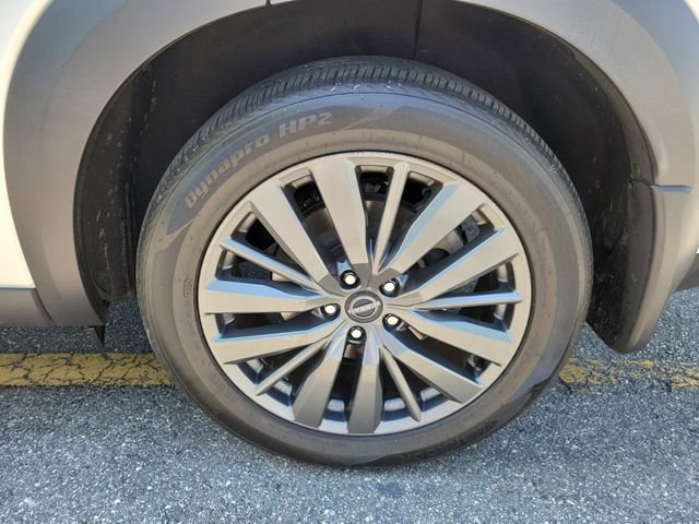 Used 2024 Nissan Pathfinder SL w/ SL Premium Package FWD image 6
