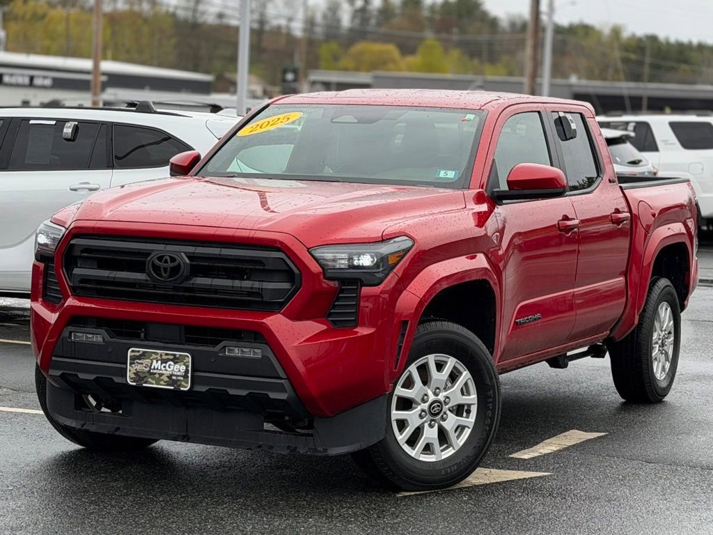 Used 2025 Toyota Tacoma SR5 AWD/4WD image 1