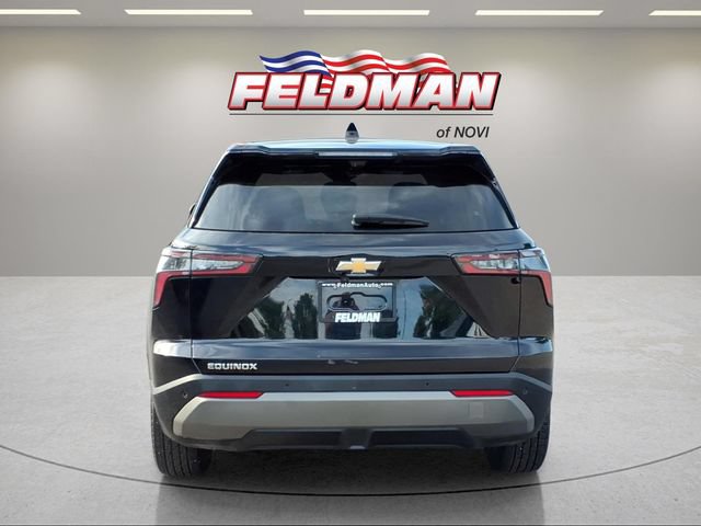 Used 2025 Chevrolet Equinox LT w/ Safety and Technology Package FWD image 4