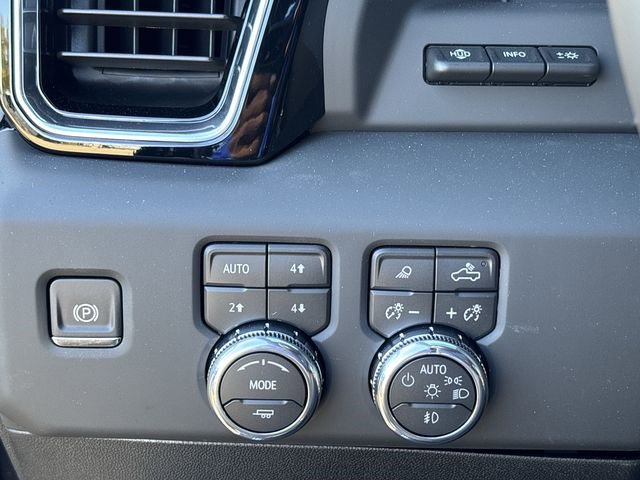 New 2026 GMC Sierra 2500 Denali Ultimate image 17