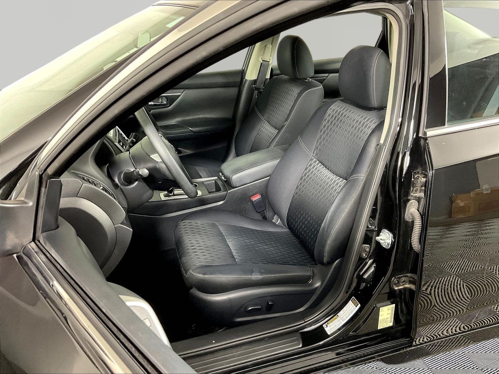 Used 2018 Nissan Altima 2.5 S w/ S Convenience Package FWD image 20