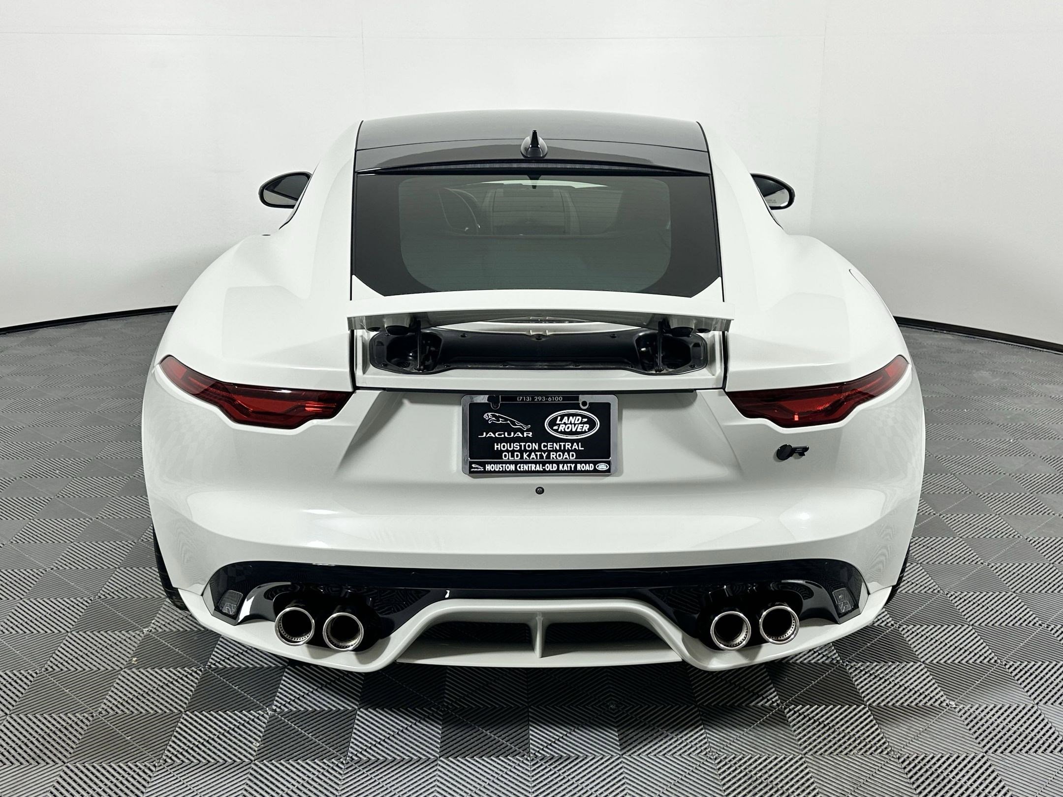 New 2024 Jaguar F-TYPE R image 9