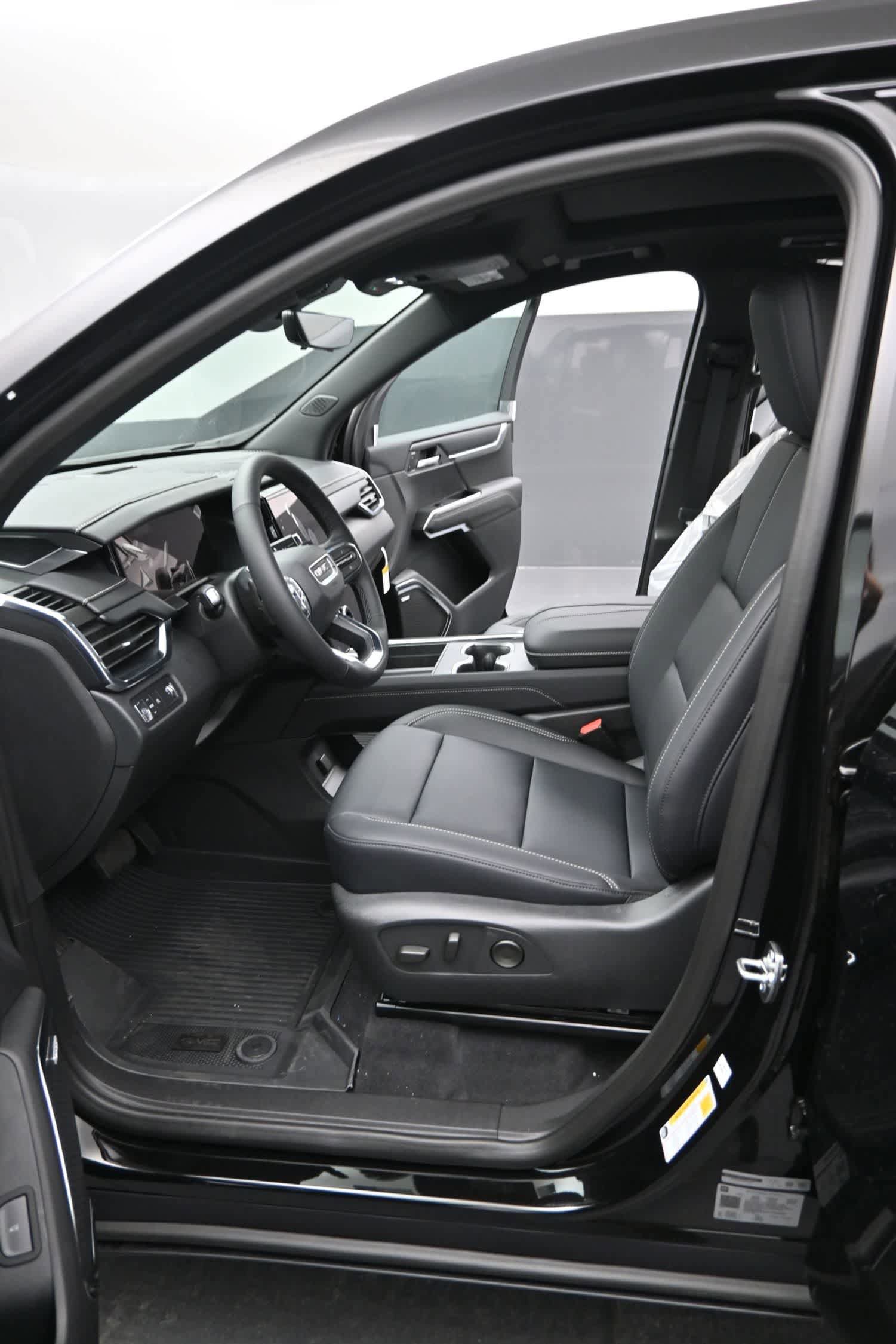 New 2026 GMC Acadia Elevation w/ Black Edition FWD image 15