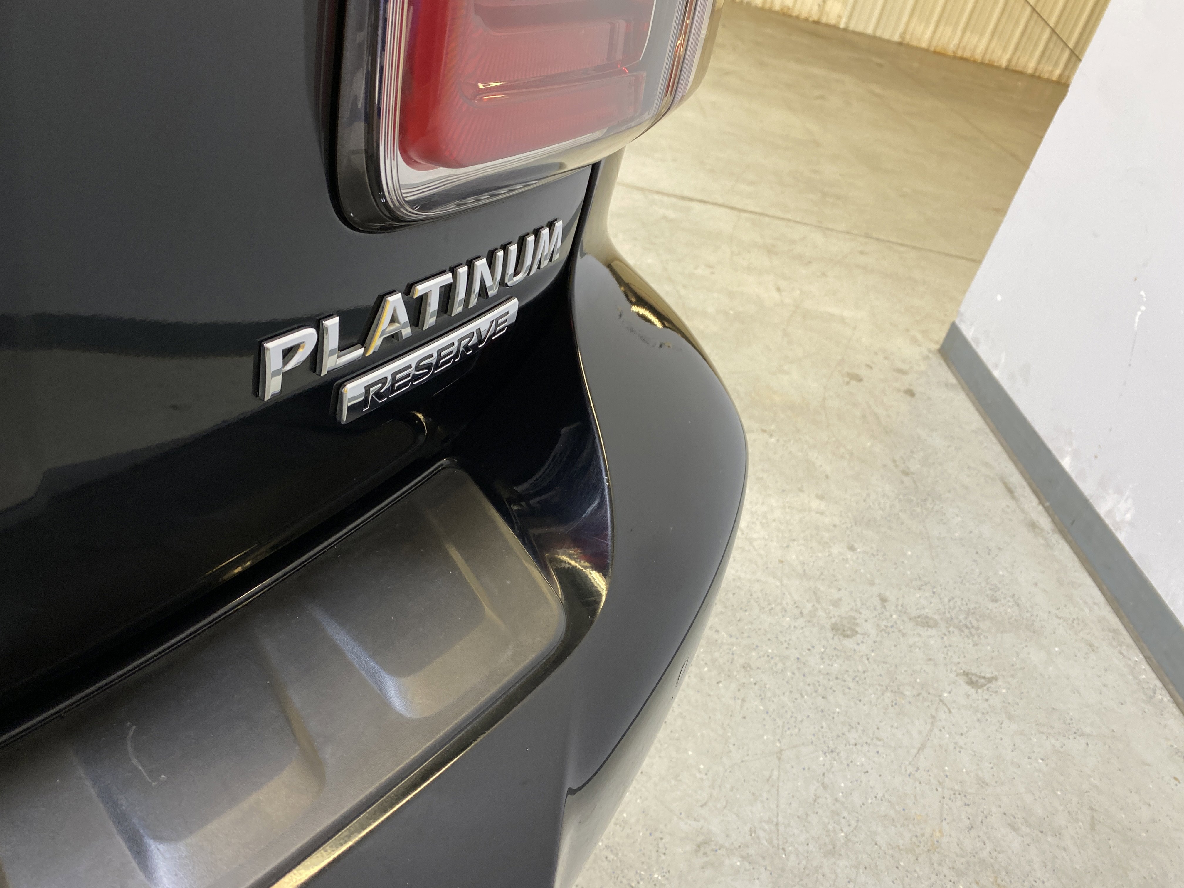 Used 2018 Nissan Armada Platinum w/ Captain Seat Package image 18