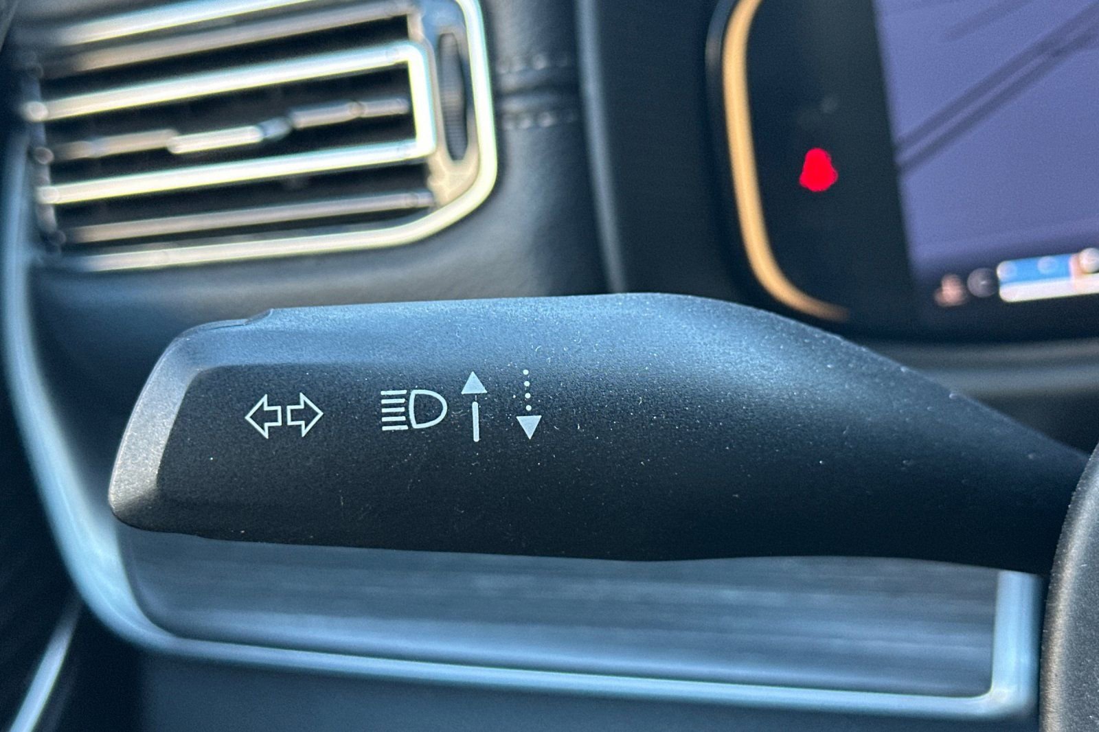 Used 2024 Jeep Wagoneer L Series II w/ Flexible Seating Group image 35